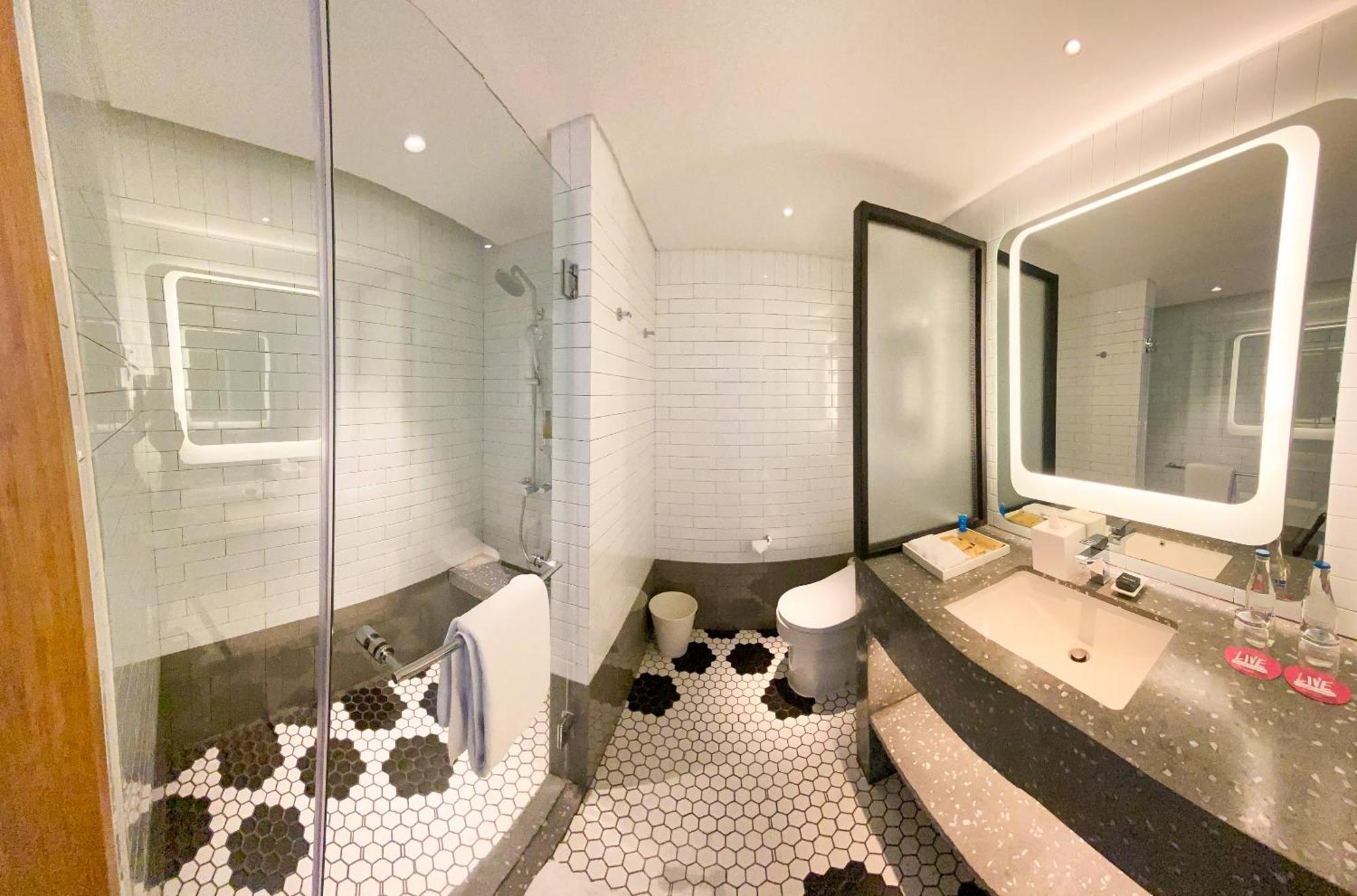 Aloft Bali Hotel Seminyak (Bali)